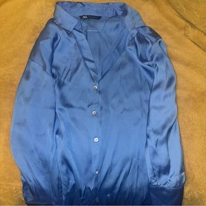 Blue Flowy satin effect shirt, size XL